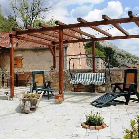 Rustic In Starigrad Croatia With Swimming Pool