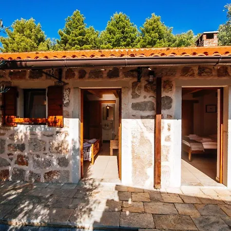 Rustic In Starigrad Croatia With Swimming Pool Vila Starigrad Paklenica